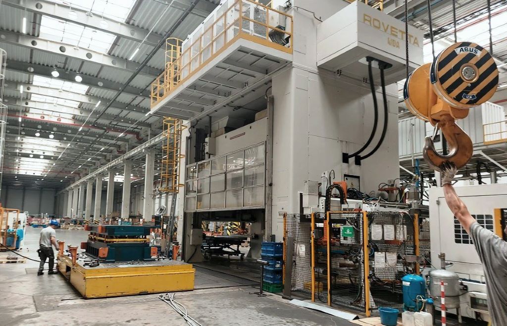 Blechumformung Presse Aida S4-20000/5500x2500/LD-ET3 - 2000 ton (ID:76379) - Dabrox.com