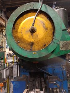 Schmiedepresse Komatsu CAH2000 - 2000 ton (ID:76397) - Dabrox.com