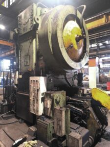 Schmiedepresse Komatsu CAH1600 - 1600 ton (ID:76396) - Dabrox.com