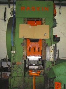 Kniehebelpresse Raskin  - 1000 ton