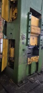 Kniehebelpresse Barnaul K8340 - 1000 ton (ID:76368) - Dabrox.com