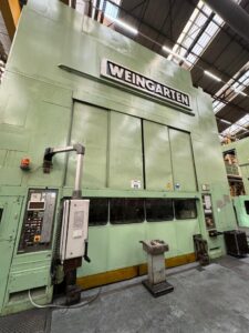 Blechumformung Presse Weingarten - 1700 ton