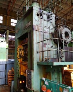 Kniehebelpresse TMP Voronezh - 2500 ton