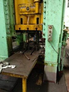 Abgratpresse TMP Voronezh K2538 - 630 ton (ID:75484) - Dabrox.com