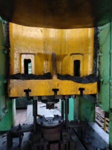 Abgratpresse TMP Voronezh K2538 - 630 ton (ID:75484) - Dabrox.com