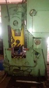 Kniehebelpresse Kuzlitmash KB8334 - 250 ton (ID:75485) - Dabrox.com