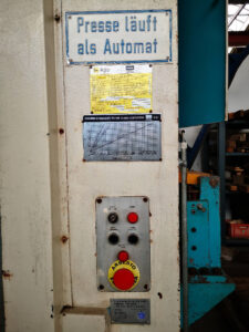 Abgratpresse Nuova Omec SC1-250 - 250 ton (ID:75486) - Dabrox.com
