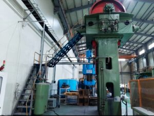 Spindelpresse Vaccari PV 350 - 1200 ton (ID:75965) - Dabrox.com