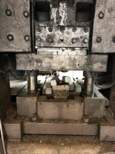 Schmiedepresse National Maxipres 1600 - 1600 ton (ID:75998) - Dabrox.com