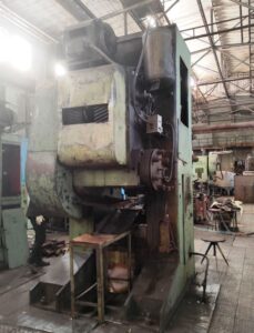 Kniehebelpresse Barnaul K8340 - 1000 ton (ID:75822) - Dabrox.com