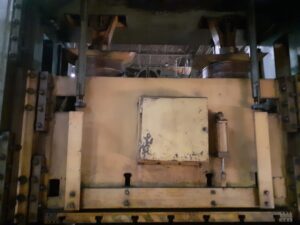 Blechumformung Presse TMP Voronezh KB3537 - 500 ton (ID:75500) - Dabrox.com