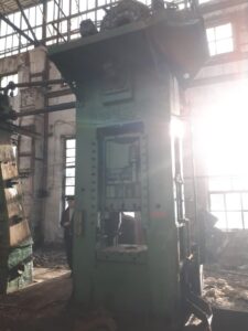 Abgratpresse TMP Voronezh KB9534 - 250 ton (ID:75504) - Dabrox.com