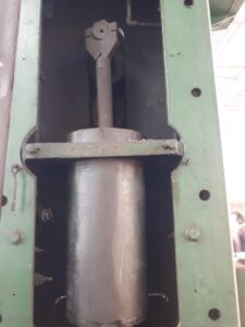 Abgratpresse TMP Voronezh KB9534 - 250 ton (ID:75504) - Dabrox.com