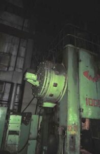 Schmiedepresse TMP Voronezh KB8040 - 1000 ton (ID:S78493) - Dabrox.com