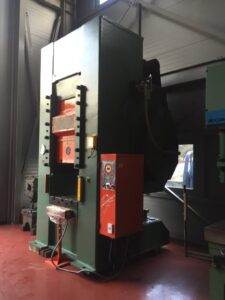Kaltextrusion Presse Barnaul K0034 - 250 ton (ID:S78539) - Dabrox.com