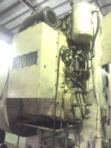 Kniehebelpresse Barnaul K8340 - 1000 ton (ID:S78564) - Dabrox.com