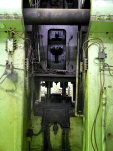 Schmiedepresse TMP Voronezh K8540 - 1000 ton (ID:S88343) - Dabrox.com