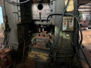 Schmiedepresse TMP Voronezh K8544 - 2500 ton (ID:76001) - Dabrox.com
