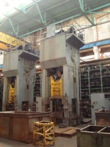 Abgratpresse Erfurt PKZ 800/1000 - 800 ton (ID:75540) - Dabrox.com