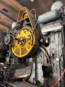 Schmiedepresse Ajax 2000 MT - 2000 ton (ID:76003) - Dabrox.com