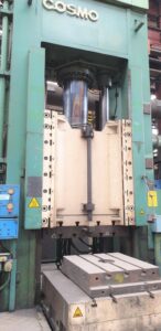 Hydraulikpresse Cosmo 1000 MT - 1000 ton (ID:75830) - Dabrox.com