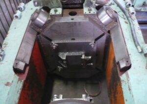 Hydraulikpresse - 1000 ton