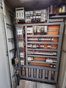 Kniehebelpresse Barnaul KB8342 B - 1600 ton (ID:75815) - Dabrox.com