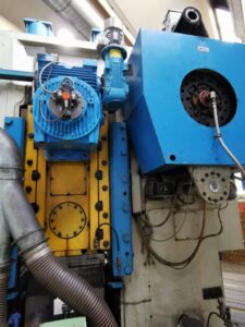 Kniehebelpresse Barnaul KB8342 B - 1600 ton (ID:75815) - Dabrox.com