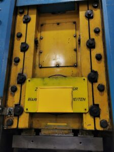 Kniehebelpresse Barnaul KB8342 B - 1600 ton (ID:75815) - Dabrox.com