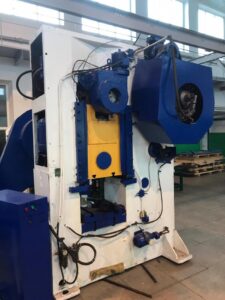 Kniehebelpresse Kuzlitmash  - 400 ton