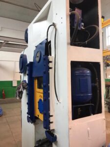 Kniehebelpresse Kuzlitmash KB8336 - 400 ton (ID:75825) - Dabrox.com