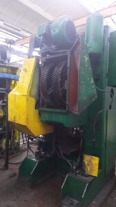 Kniehebelpresse Barnaul K8338 - 630 ton (ID:75832) - Dabrox.com