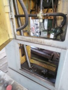Abgratpresse KarpatPressMash KG9534 - 250 ton (ID:75565) - Dabrox.com