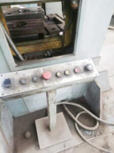 Abgratpresse KarpatPressMash KG9534 - 250 ton (ID:75565) - Dabrox.com