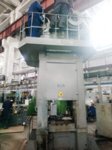 Abgratpresse KarpatPressMash KG9534 - 250 ton (ID:75565) - Dabrox.com