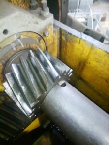 Abgratpresse KarpatPressMash KG9534 - 250 ton (ID:75565) - Dabrox.com