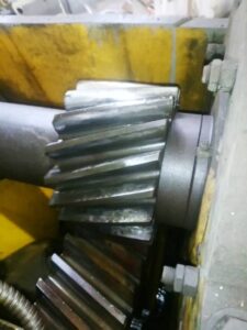 Abgratpresse KarpatPressMash KG9534 - 250 ton (ID:75565) - Dabrox.com
