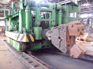 Hydraulikpresse Dnepropress PA1343 - 2000 ton (ID:75346) - Dabrox.com