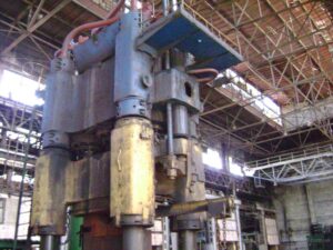 Hydraulikpresse Dnepropress PA1343 - 2000 ton (ID:75346) - Dabrox.com