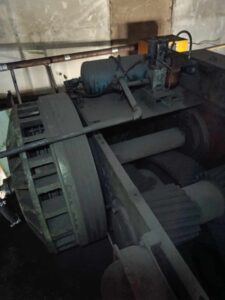 Abgratpresse Zdas LU 250/800 - 250 ton (ID:76260) - Dabrox.com