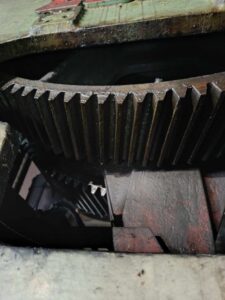 Abgratpresse Zdas LU 250/800 - 250 ton (ID:76260) - Dabrox.com