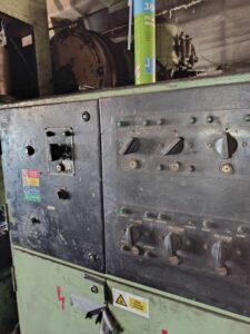 Abgratpresse Zdas LU 250/800 - 250 ton (ID:76260) - Dabrox.com