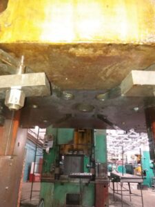 Abgratpresse Zdas LU 250/800 - 250 ton (ID:S88970) - Dabrox.com