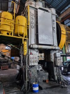 Schmiedepresse TMP Voronezh - 2500 ton
