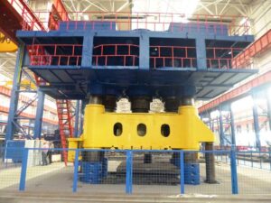 Freiform-Schmiedepresse Dnepropress - 5000 ton