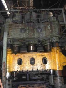 Freiform-Schmiedepresse Dnepropress P3847 - 5000 ton (ID:S79225) - Dabrox.com