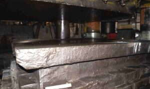 Freiform-Schmiedepresse Dnepropress P3847 - 5000 ton (ID:S79225) - Dabrox.com