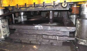 Freiform-Schmiedepresse Dnepropress P3847 - 5000 ton (ID:S79225) - Dabrox.com