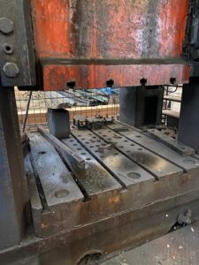 Abgratpresse Erfurt PKZe 1250 - 1250 ton (ID:75520) - Dabrox.com