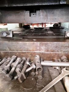 Abgratpresse TMP Voronezh K2542 - 1600 ton (ID:75570) - Dabrox.com